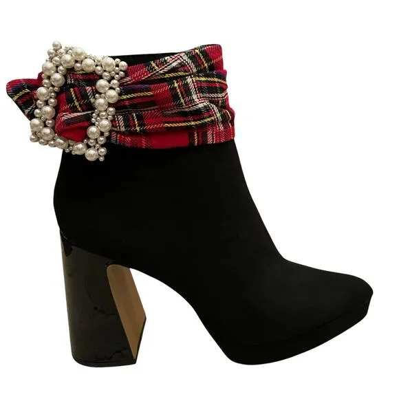 BETSEY JOHNSON Idris Dress Heel Ankle Booties Black Red Multi Plaid Sz 8.5M New