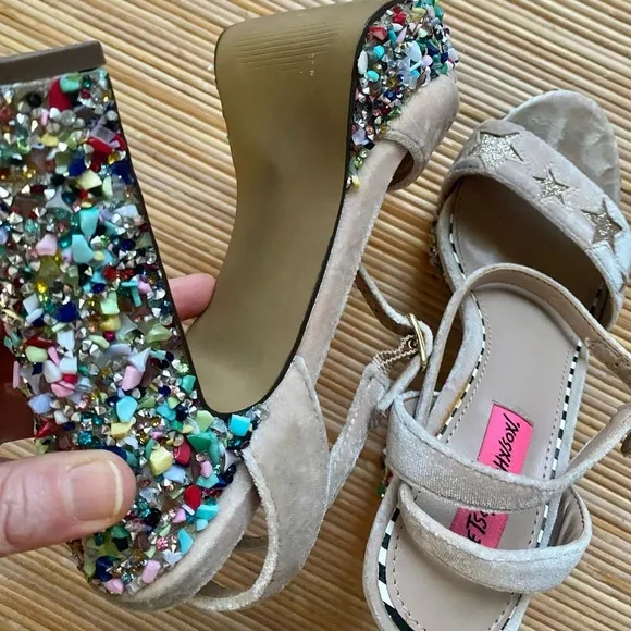 Betsey Johnson Kenna Embellished Platform Sandals Pink 6 Tan Bling Rock Heels
