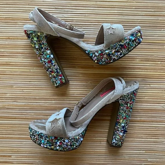 Betsey Johnson Kenna Embellished Platform Sandals Pink 6 Tan Bling Rock Heels