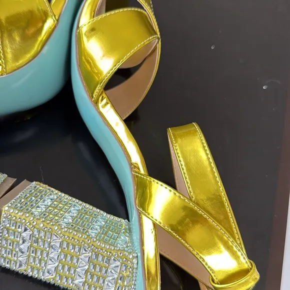 Betsey Johnson SB-Bell Yellow Gold Metallic Crystal Embellished Heel Sandals 8.5