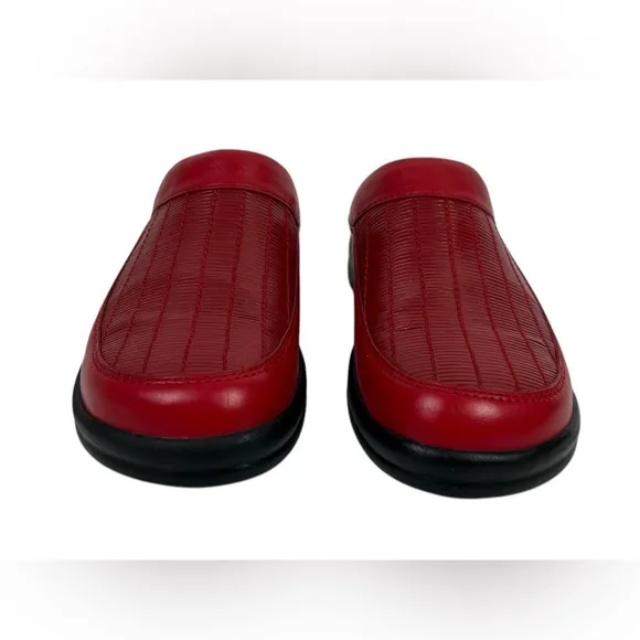 Birkenstock Slip On Size US 9 9.5 EU 42 Footprints Red Leather Clog Mule Casual