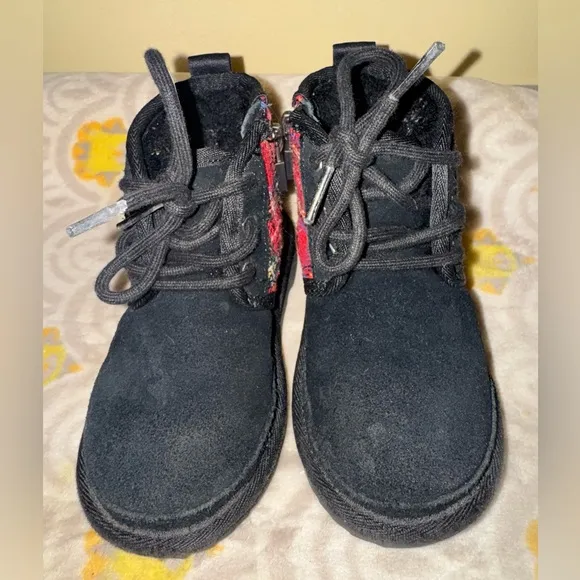 Black Red Plaid Neumel UGG Boots Toddler 9 9c Christmas Winter Kids Shoes Unisex
