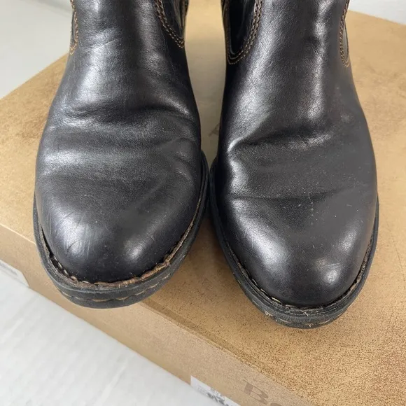 Born Jin Western Style Ankle Boots Size 7 Black Textured Leather Boho Cowboy Zip