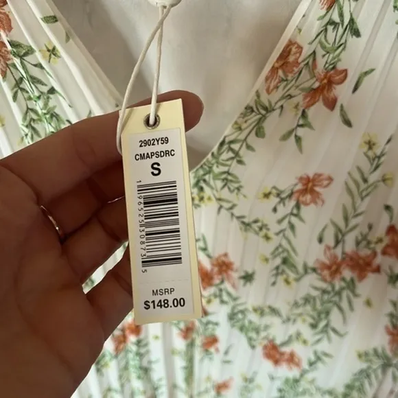 Brand New Max Studio London Boho Pleated Floral Shift Dress Sleeveless V-Neck
