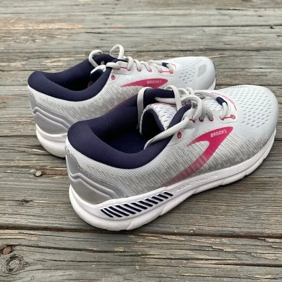 BROOKS ADDICTION GTS 15 Women’s Running Shoes - SIZE 9.5D