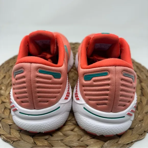 BROOKS Adrenaline GTS 22 Running Shoes Coral Latigo Bay White Size 8 Women's