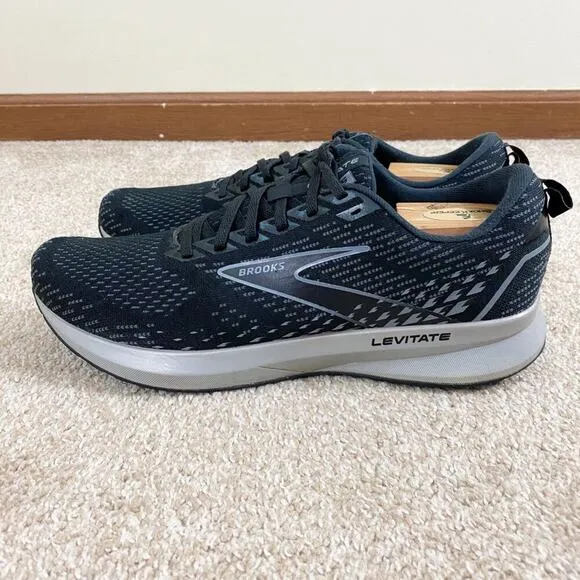Brooks Black/Gray Levitate 5 Running Shoes Sneakers Lace Up Men's Size 11.5 EUC