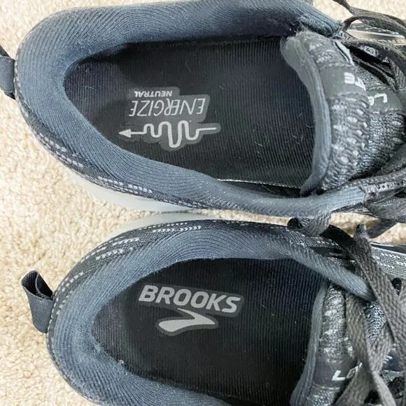 Brooks Black/Gray Levitate 5 Running Shoes Sneakers Lace Up Men's Size 11.5 EUC