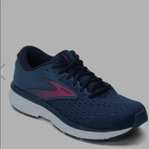 Brooks Dyad 11 2021 Running Sneakers in Navy Beetroot Size 9