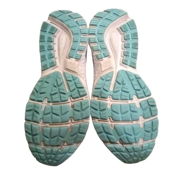 Brooks Ghost 11 Women's Running Shoes Size: 10.5