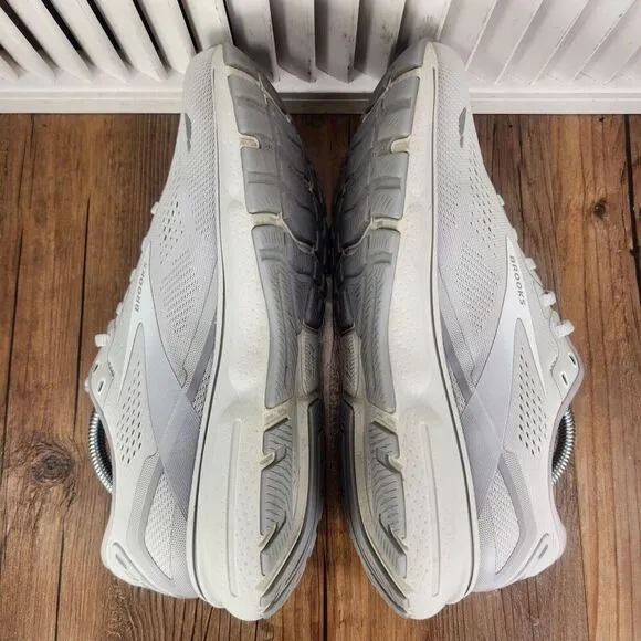 Brooks Ghost 15 1203801B112 Womens Sz 10 B Gray Athletic Running Sneakers Shoes
