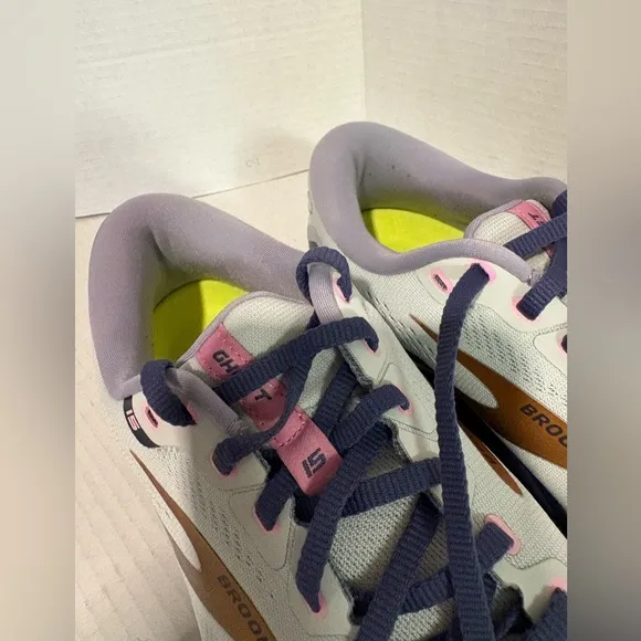 Brooks Ghost 15 Comfy Running Shoes / 9 Wide Blue Pink