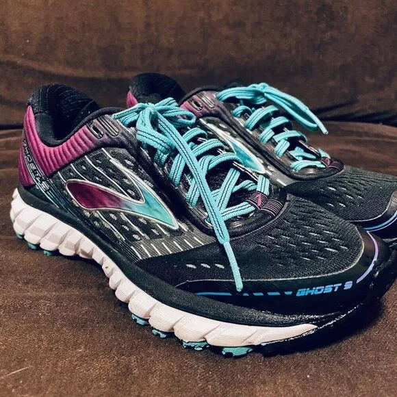 Brooks Ghost 9 womens running shoes 7 US 38 EUR medium Excellent Condition