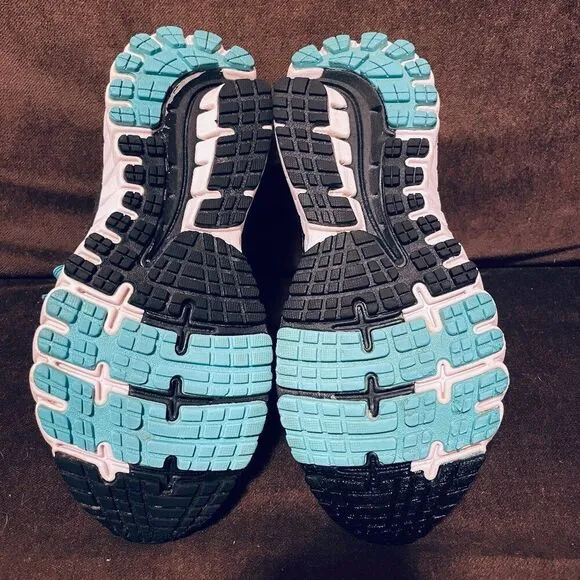 Brooks Ghost 9 womens running shoes 7 US 38 EUR medium Excellent Condition