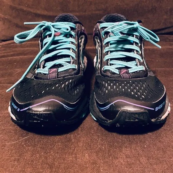 Brooks Ghost 9 womens running shoes 7 US 38 EUR medium Excellent Condition