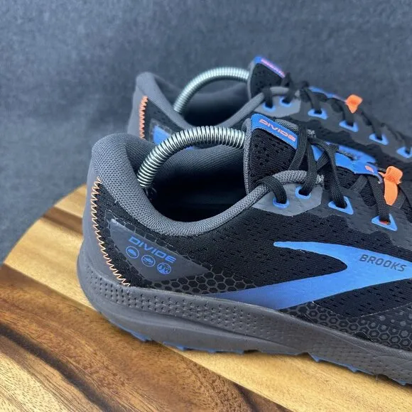 Brooks Mens Divide 3 1103811D017 Black Blue Running Shoes Sneakers Size 11