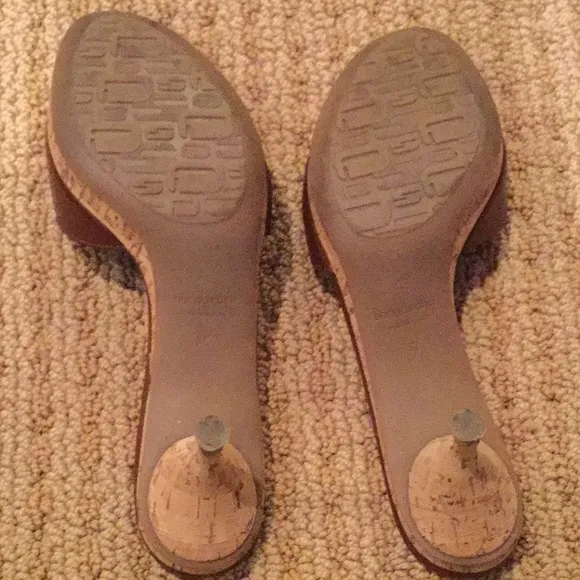 Brown with gold buckle open toe sandals 4” heels