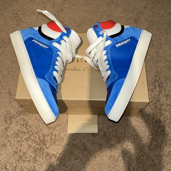 Burberry Sneakers - New like condition