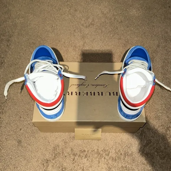 Burberry Sneakers - New like condition
