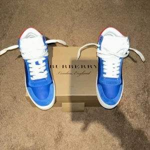 Burberry Sneakers - New like condition