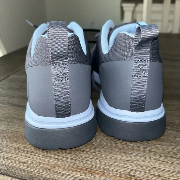 Carhartt Women’s sz 8.5 NEW