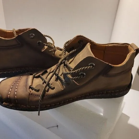 Casual Sneaker men Lightweight and Durable made from leather size 12 US ecu 46
