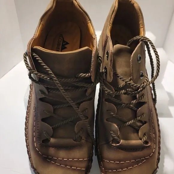 Casual Sneaker men Lightweight and Durable made from leather size 12 US ecu 46