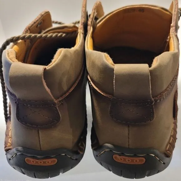 Casual Sneaker men Lightweight and Durable made from leather size 12 US ecu 46