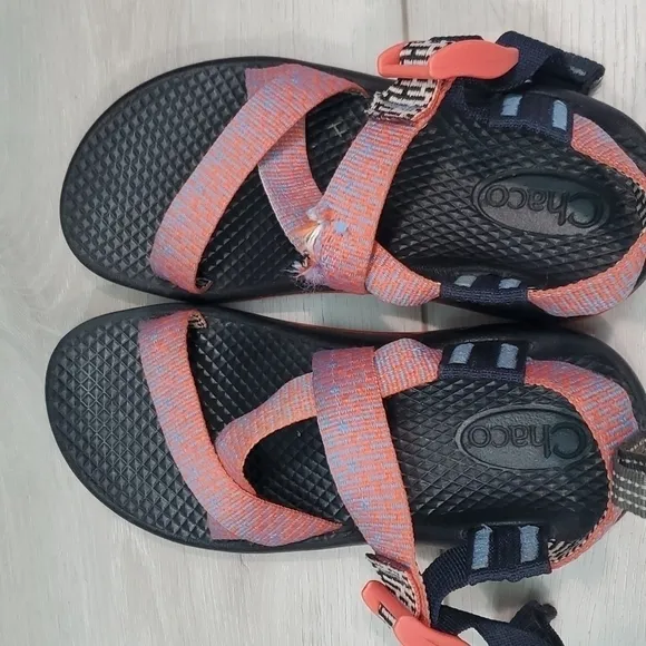 Chaco Z/1 Kids Bigs Girl Penny Coral Outdoor Sandals shoes sz 12