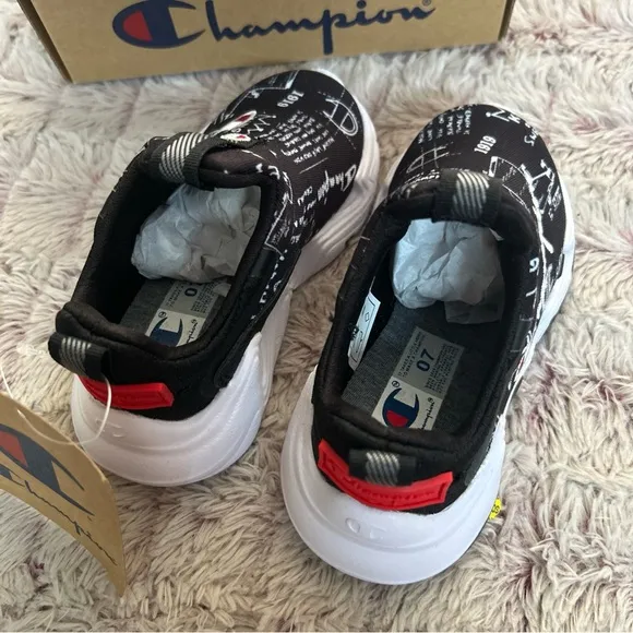 Champion Hyper Apex Doodle Small Boy Sneakers Size 7