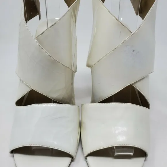 Chloe Off White Criss Cross Patent Leather Heels