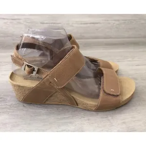 Clarks Alto Disco Womens Sandals US 9 Brown Leather Wedge Heel Slingback