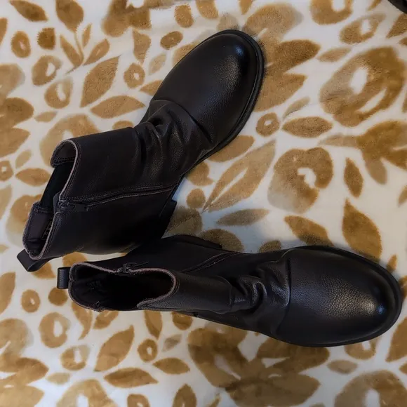 Clarks boots