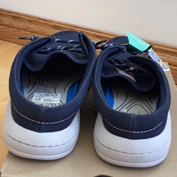Clarks Driftlite Surf navy blue canvas slip on shoes, men’s size 10