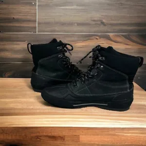 Clarks Men's 8 Bowman Peak Black Leather High Top Casual duck Boots