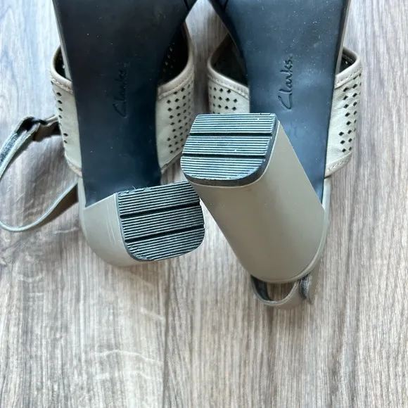 Clark’s Pastina Lima Heeled Sandals | 11