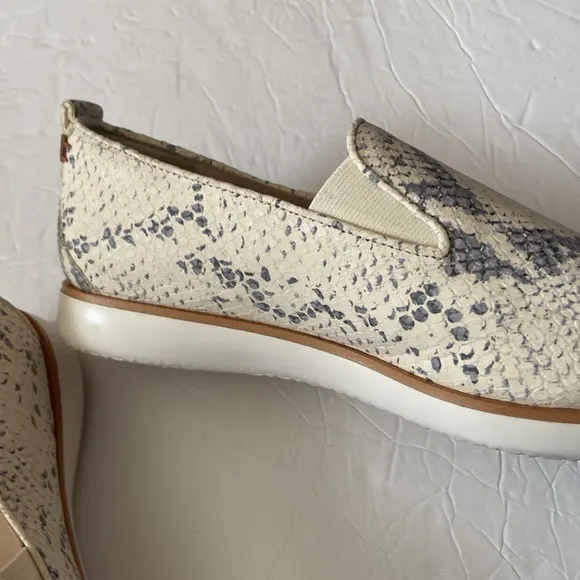 Cole Haan grand ambition leather slip on shoes