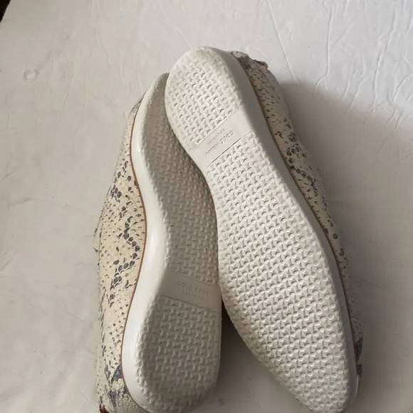 Cole Haan grand ambition leather slip on shoes