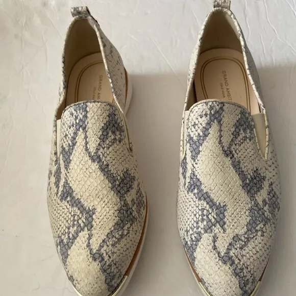 Cole Haan grand ambition leather slip on shoes