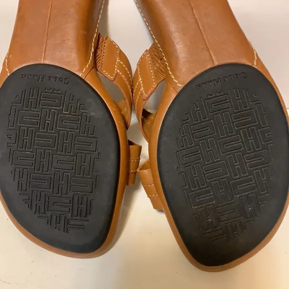 COLE HAAN TAN LEATHER SANDALS SZ 5B 1.5” WEDGE HEELS