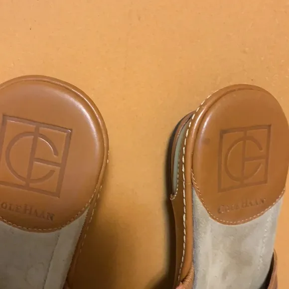 COLE HAAN TAN LEATHER SANDALS SZ 5B 1.5” WEDGE HEELS