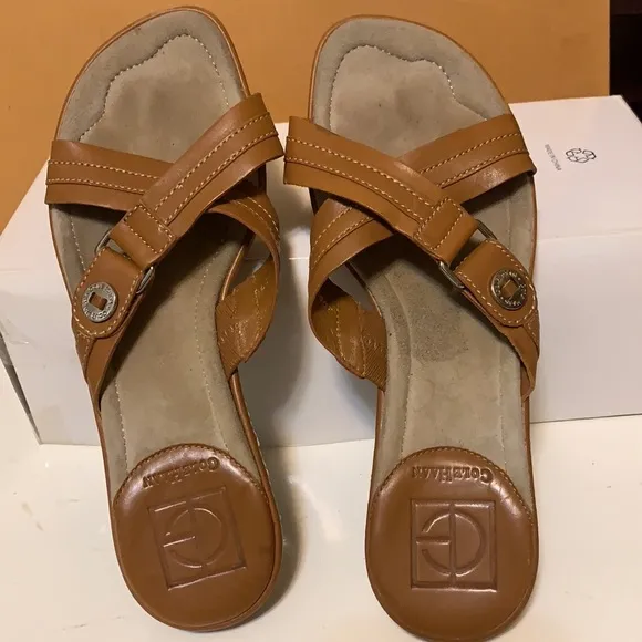 COLE HAAN TAN LEATHER SANDALS SZ 5B 1.5” WEDGE HEELS