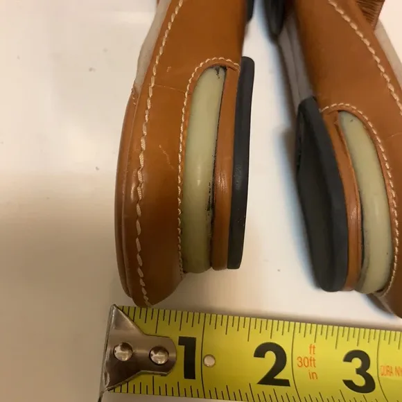 COLE HAAN TAN LEATHER SANDALS SZ 5B 1.5” WEDGE HEELS