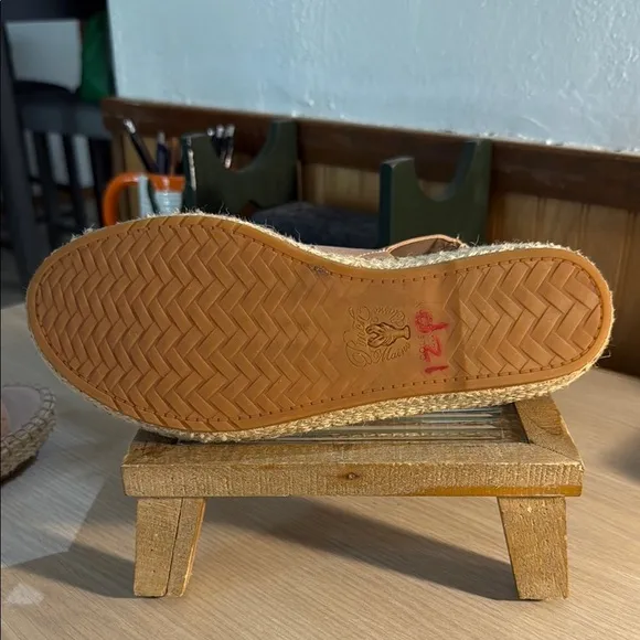 Cole Haan Women's Tan Sandals