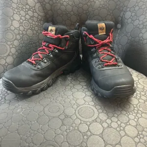 Columbia Lace-up size 9.5 Boots