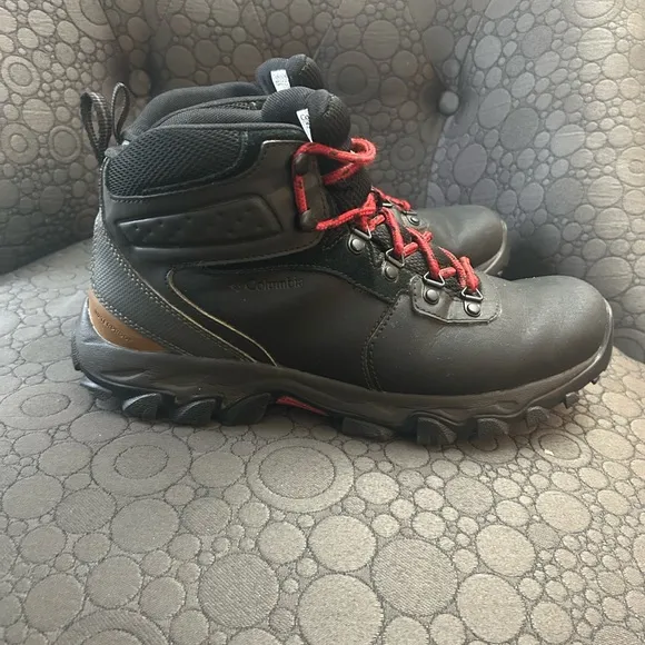 Columbia Lace-up size 9.5 Boots