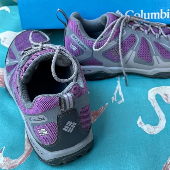Columbia Women's W Grove Heights Low (Worn One Time!) 🎉9X Host Pick