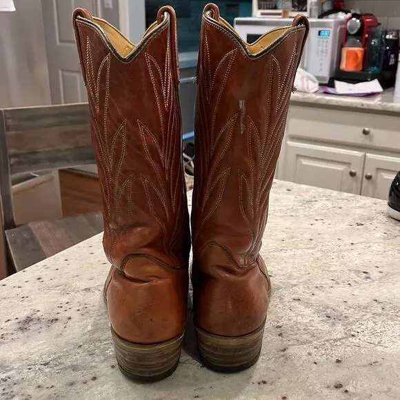Comb Last Cognac Cowboy Boots sz 9-1/2 EE