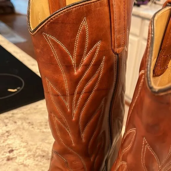 Comb Last Cognac Cowboy Boots sz 9-1/2 EE