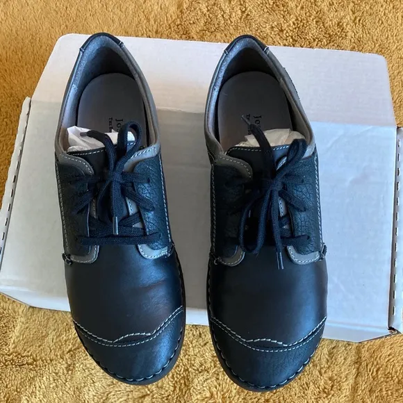Comfy Women’s Work Shoes Black Leather 6.5 | 7